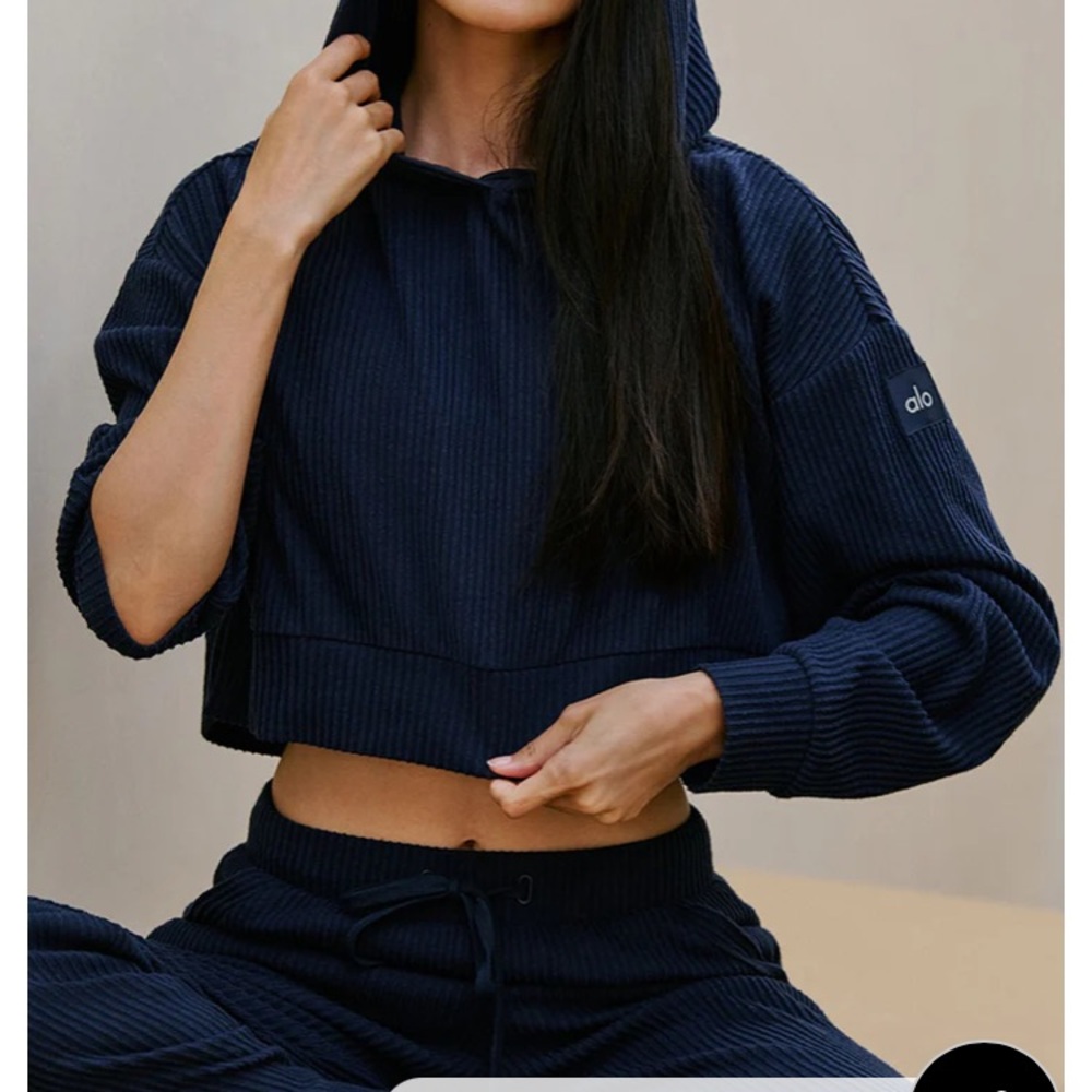 ALO Yoga Dark Blue Ribbed Cropped Hoodie and pants set both XS